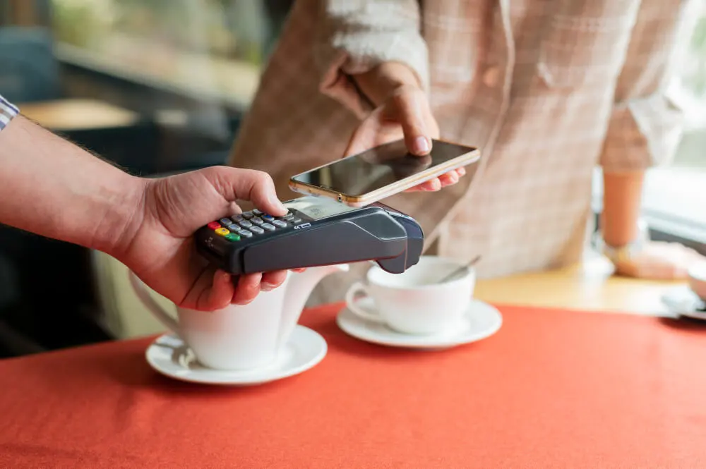 Finden Sie das perfekte Handheld-Kassensystem für Restaurants 2024